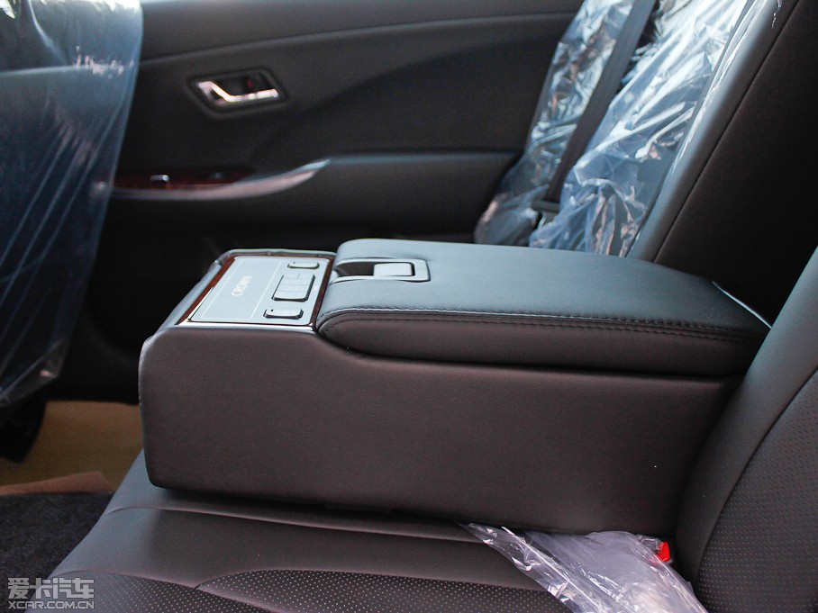 2012ʹ 2.5L Royal Ƥ