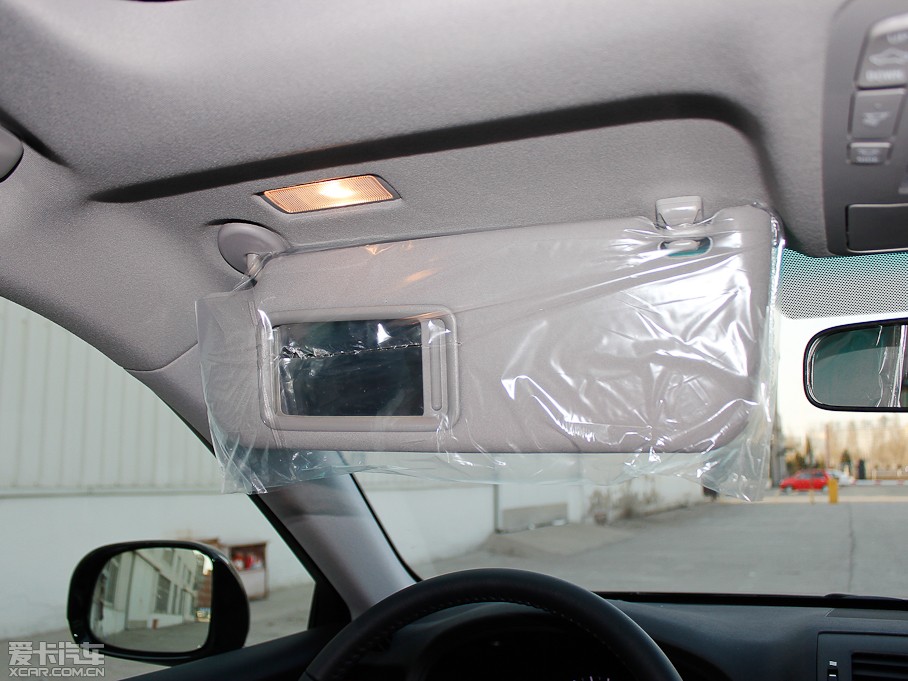 2012ʹ 2.5L Royal Ƥ