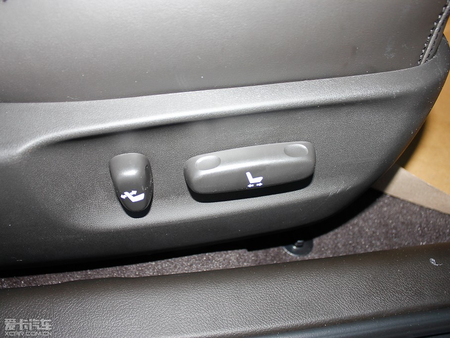 2012ʹ 2.5L Royal Ƥ