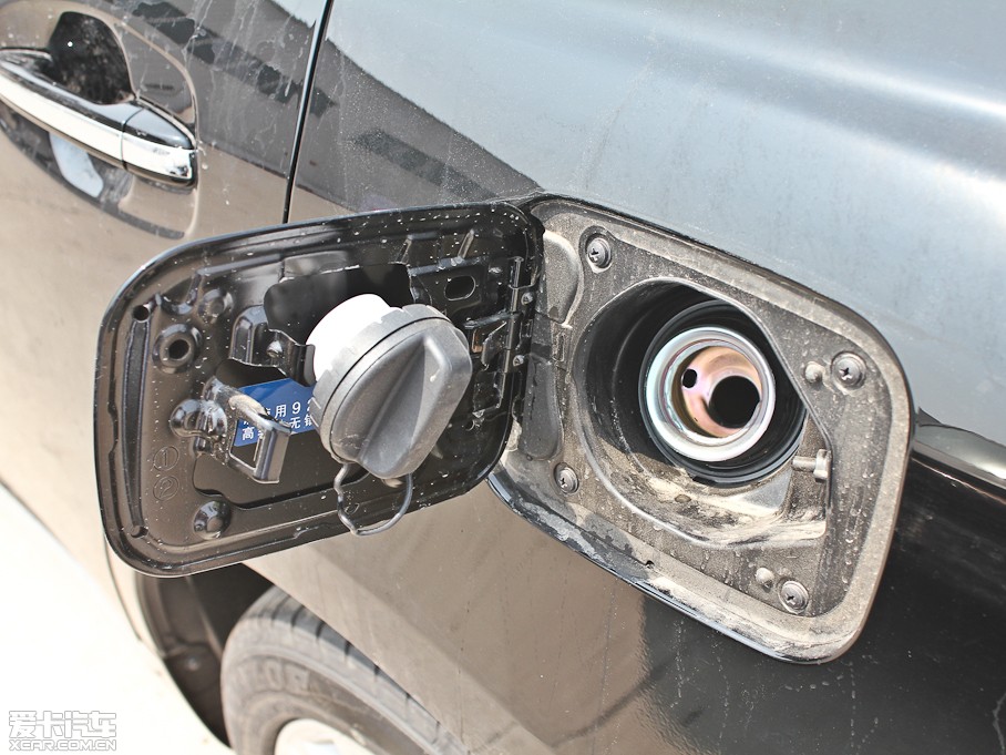 2012ʹ 2.5L Royal Ƥ