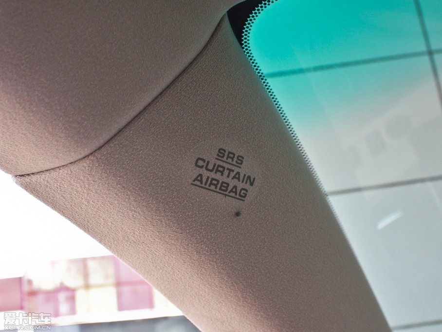 2012ʹ 2.5L Royal Ƥ