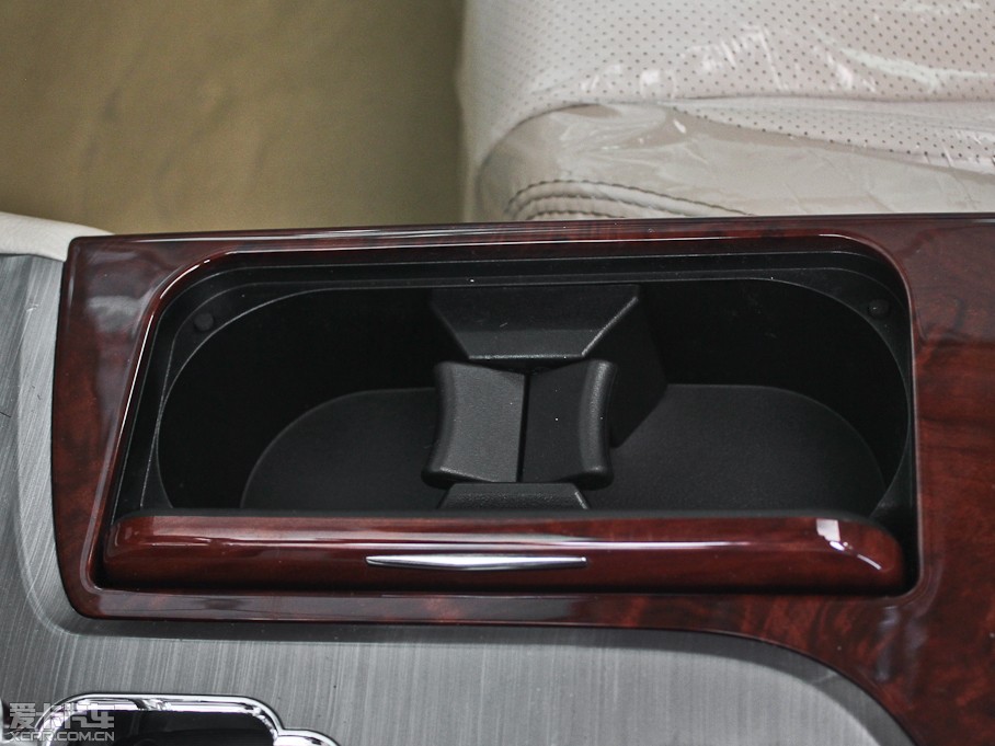 2012ʹ 2.5L Royal Ƥ