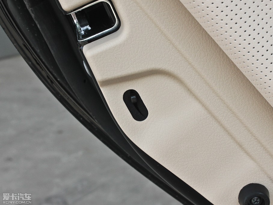 2012ʹ 2.5L Royal Ƥ