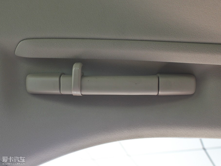 2012ʹ 2.5L Royal Ƥ