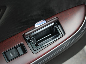 20123.0L Royal Saloon VIP g