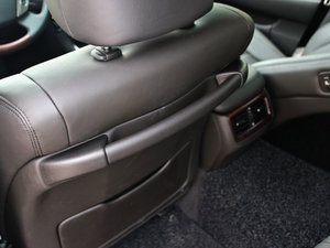 20123.0L Royal Saloon VIP g