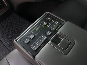 20123.0L Royal Saloon VIP g