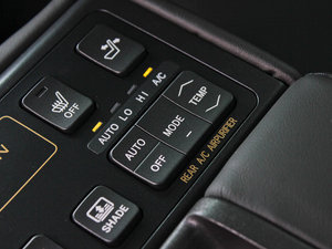 20123.0L Royal Saloon VIP g