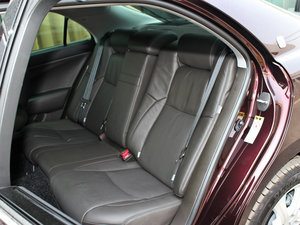 20123.0L Royal Saloon VIP 