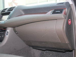 20123.0L Royal Saloon VIP g