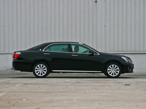 20122.5L Royal Saloon w^
