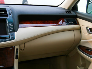 20122.5L Royal Saloon g