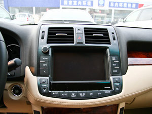 20122.5L Royal Saloon {L