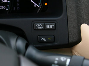 20122.5L Royal Saloon п؅^