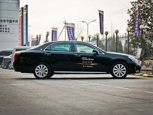 20122.5L Royal Saloon F w^