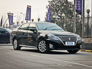 20122.5L Royal Saloon F w^