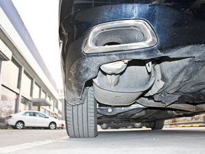 20122.5L Royal Saloon F ^