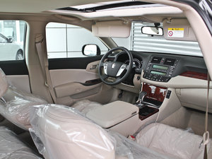 2012款2.5L Royal 真皮版 空间座椅