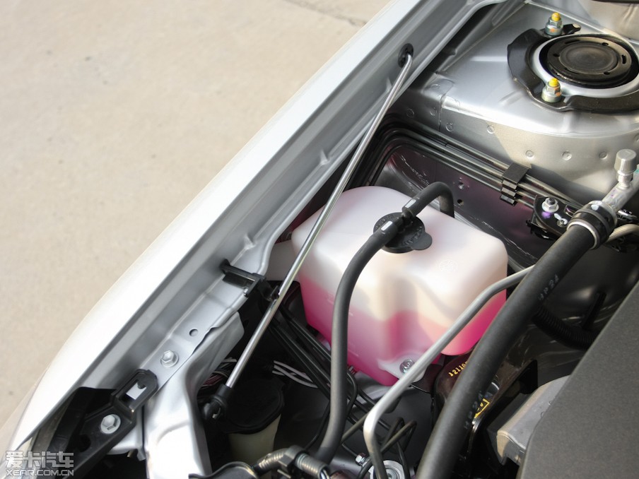 2013��� 1.6L �ք�(d��ng)׿Խ��