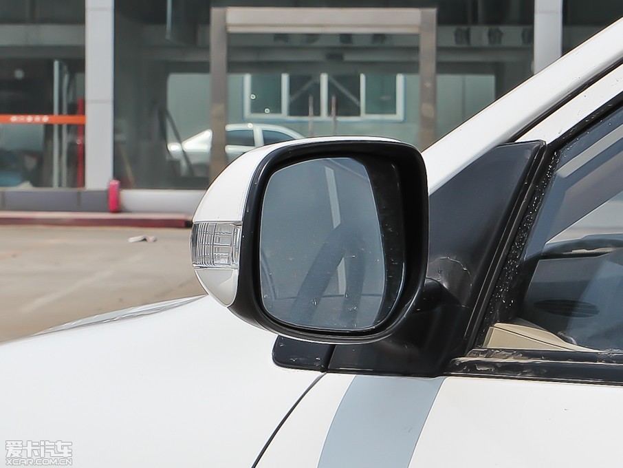 2013��� 1.6L �ԄӺ��A��