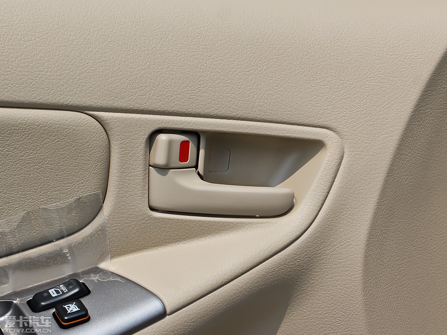 2013��� 1.6L �ԄӺ��A��