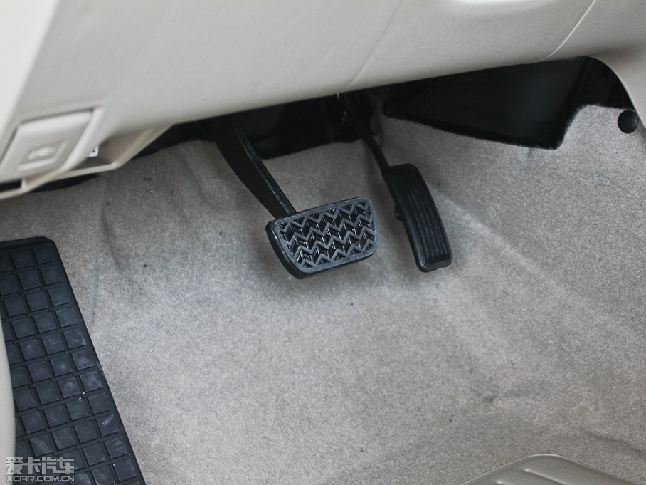 2013��� 1.6L �ԄӺ��A��