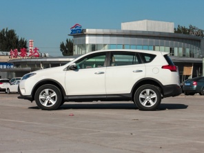 一汽豐田2013款RAV4