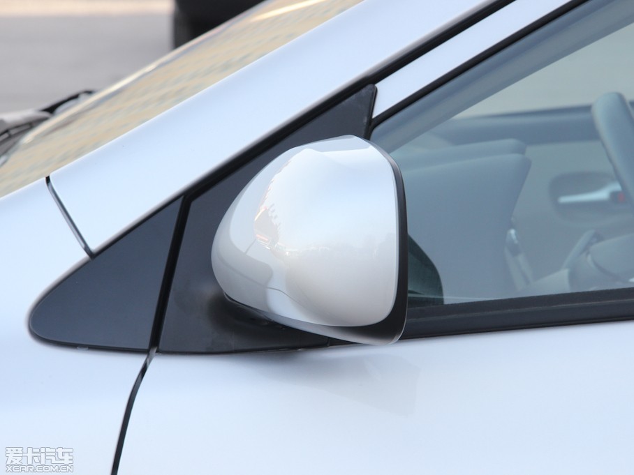 2013_ 1.6L GL ATſ 