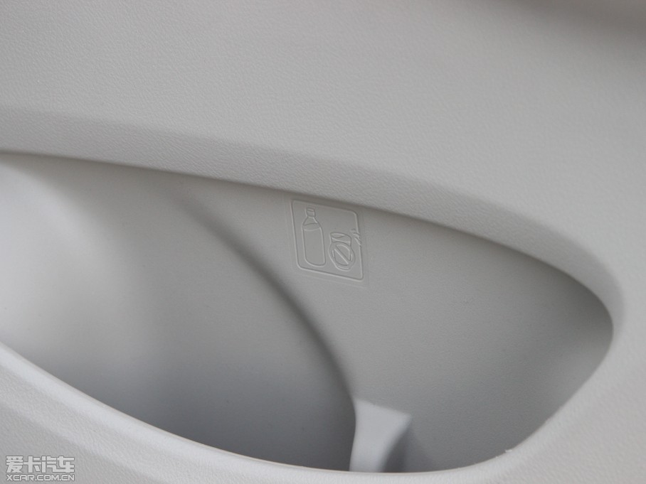 2013_ 1.6L GL ATſ 