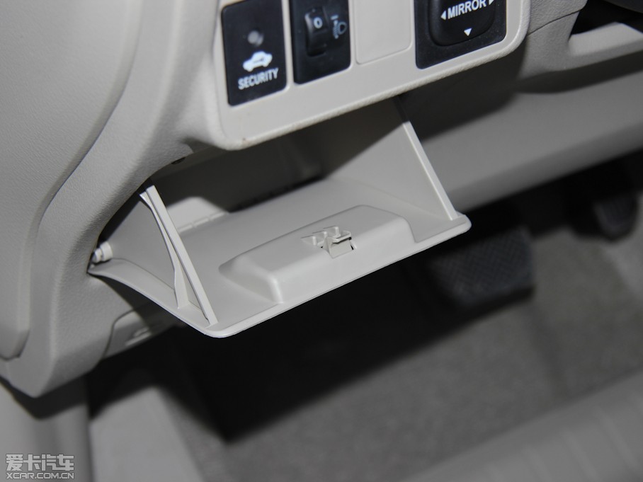 2013_ 1.6L GL ATſ 