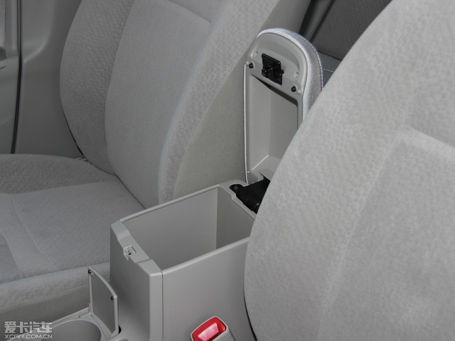 2013_ 1.6L GL ATſ 