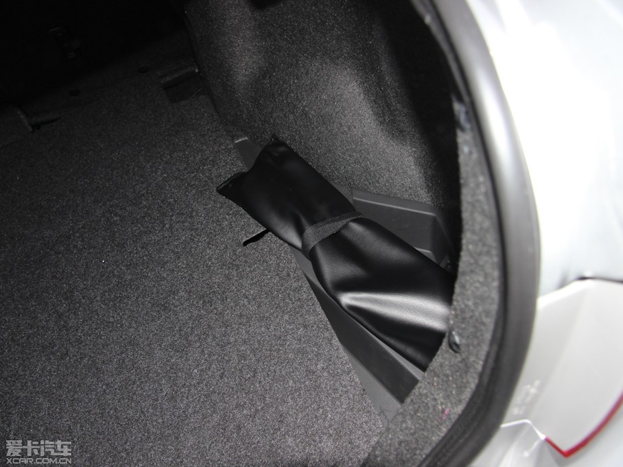 2013_ 1.6L GL ATſ 