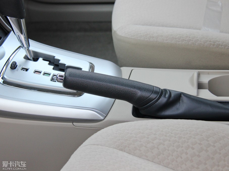 2013_ 1.6L GL ATſ 