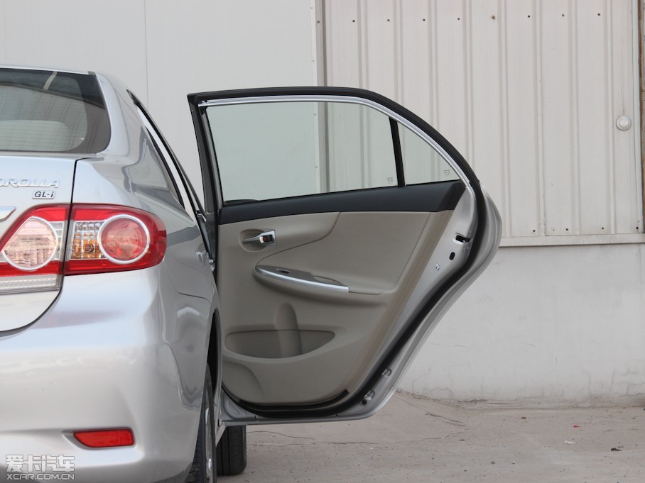 2013_ 1.8L GL-i CVT 