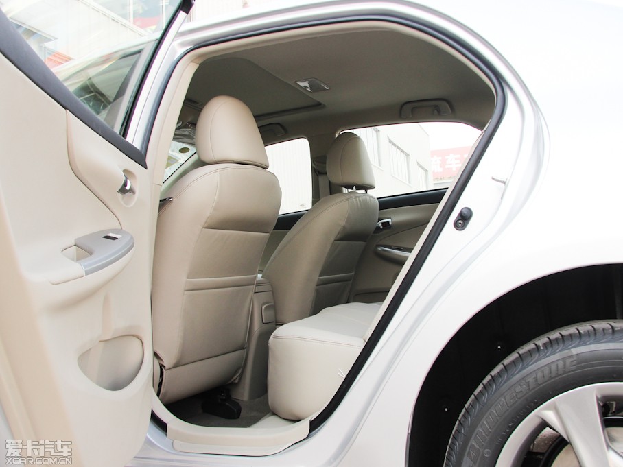 2013_ 1.8L GL-i CVT 