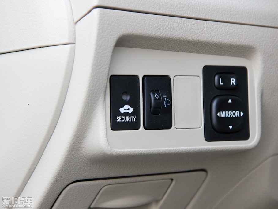 2013_ 1.8L GL-i CVT 