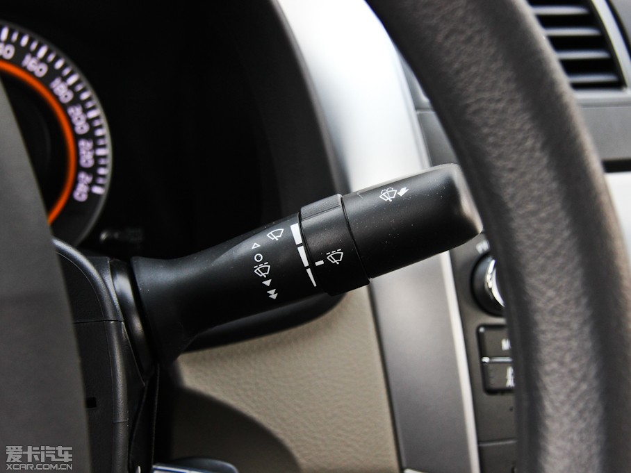 2013_ 1.8L GL-i CVT 