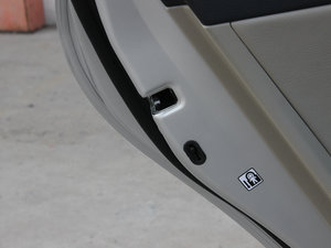 20131.8L GL-i CVT  g