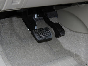 20131.8L GL-i CVT  п؅^