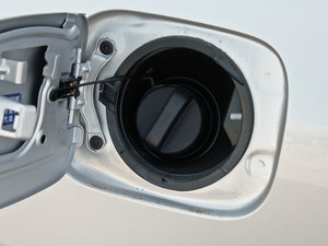 20131.6L GL MT  (x)(ji)^