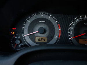 20131.6L GL MT  п؅^