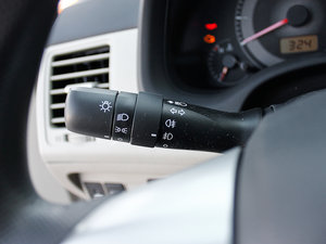 20131.6L GL MT  п؅^