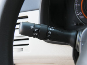 20131.8L GL-i MT  п؅^