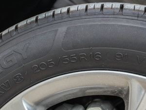 20131.8L GL-i CVT  ^