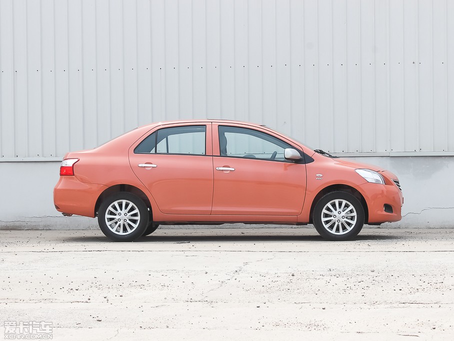 2013Y 1.6L GL-i Ԅ촰