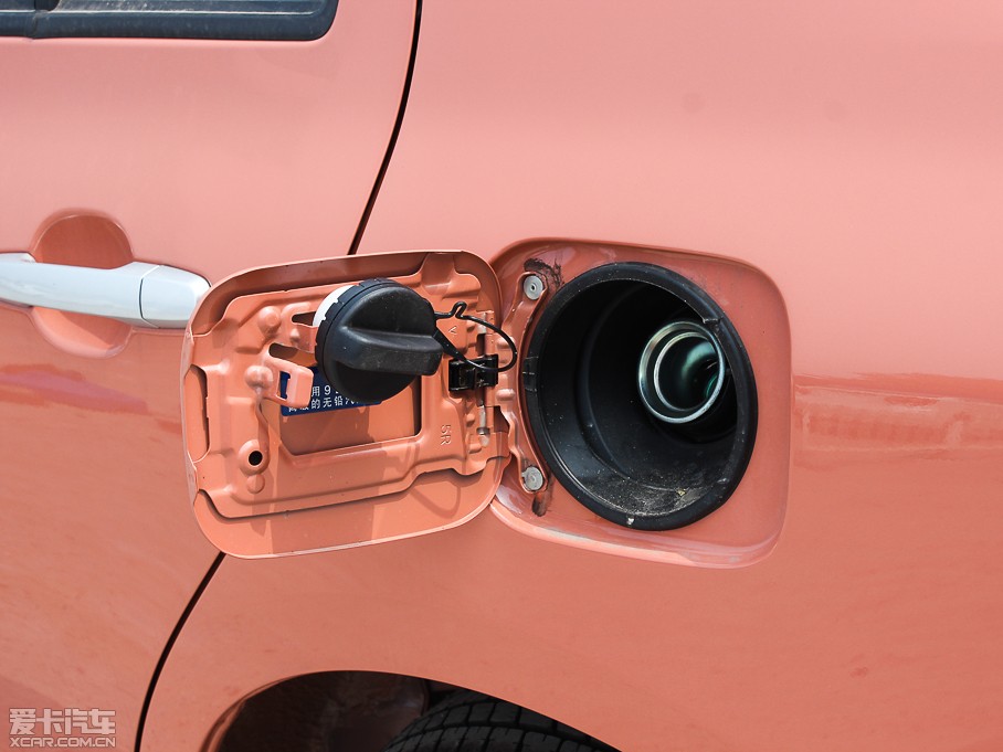 2013Y 1.6L GL-i Ԅ촰