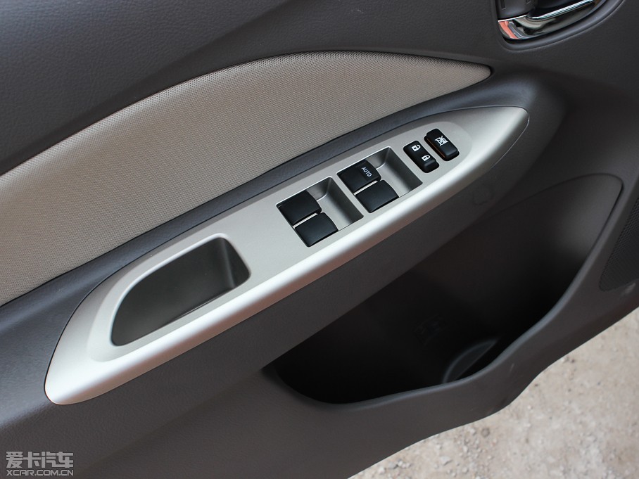 2013Y 1.6L GL-i Ԅ(dng)촰