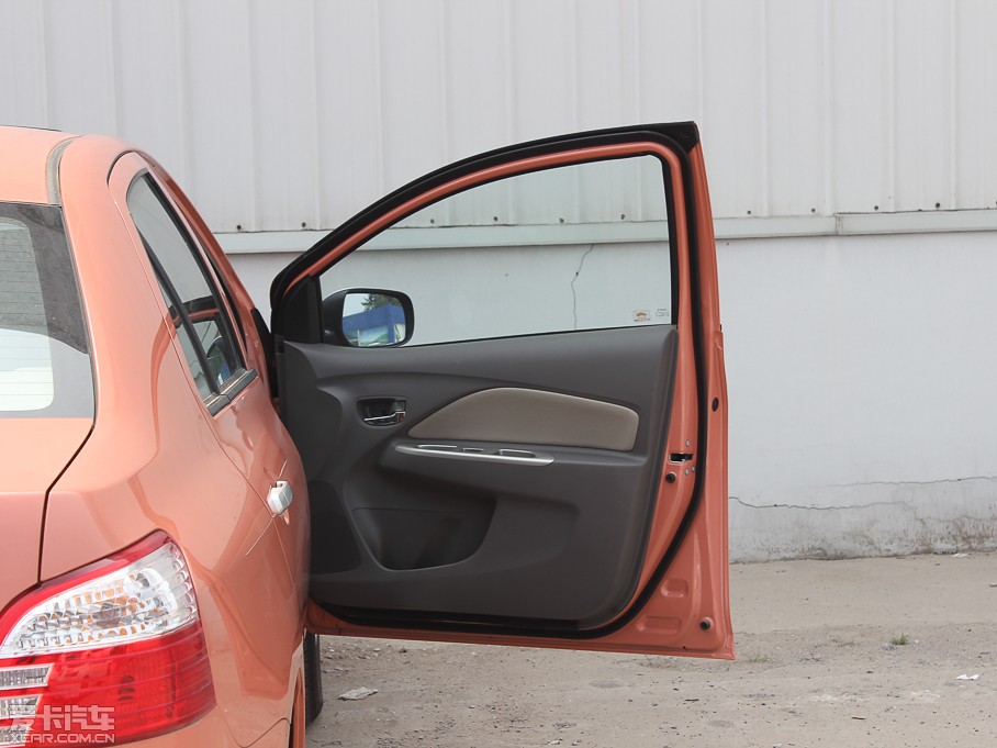 2013Y 1.6L GL-i Ԅ촰