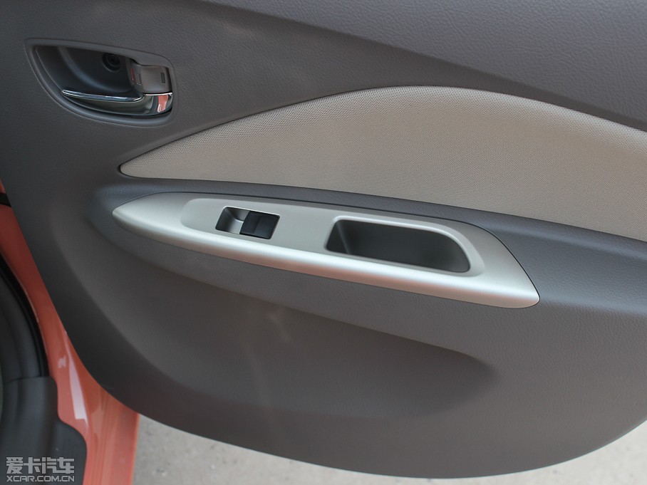 2013Y 1.6L GL-i Ԅ촰