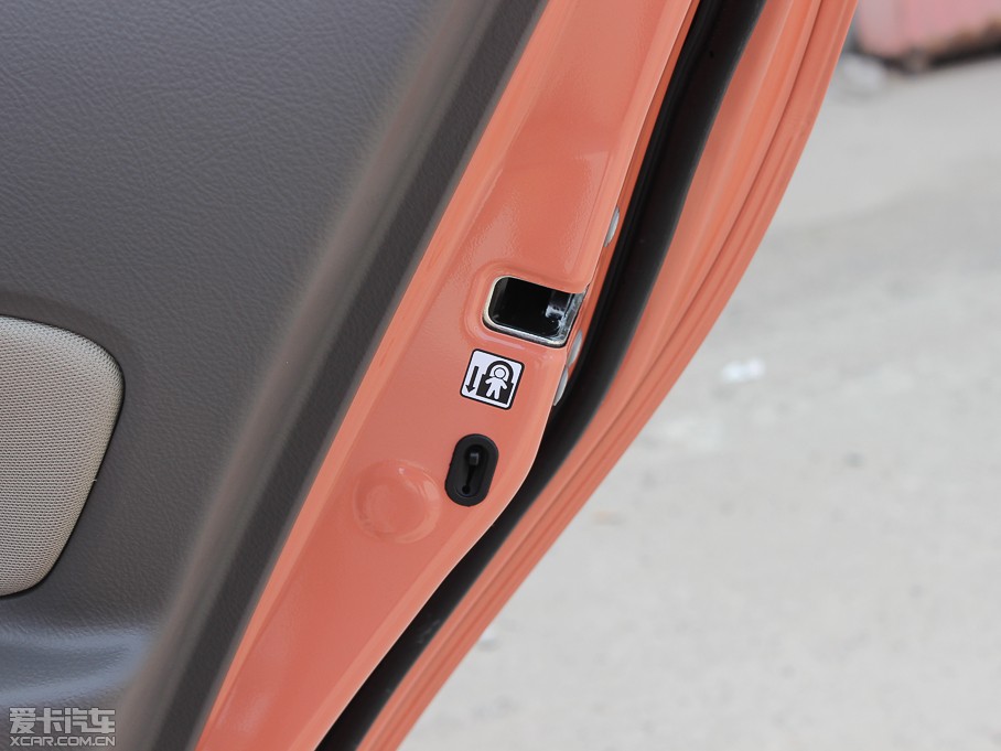 2013Y 1.6L GL-i Ԅ(dng)촰